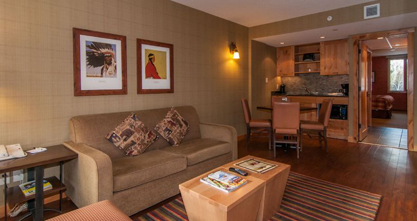 Spacious rooms and suites for families. - image_4